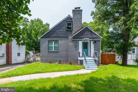 8808 Edmonston Rd, College Park, MD 20740