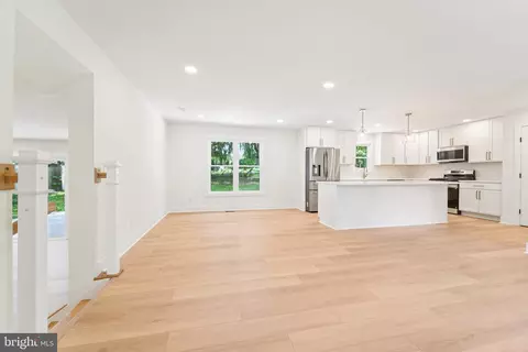 Living - 15909 Jerald Rd, Laurel, MD 20707 photo 1 of 9