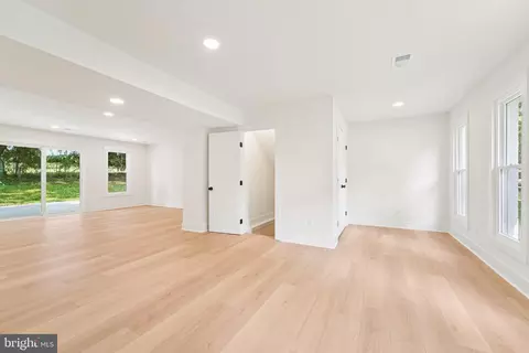 Living - 15909 Jerald Rd, Laurel, MD 20707 photo 9 of 9