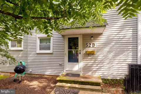 52 D Ridge Rd, Greenbelt, MD 20770