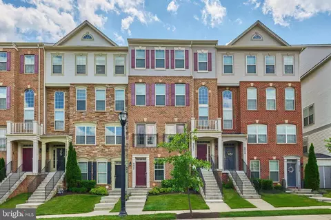 9423 Geaton Park Pl, Lanham, MD 20706 photo 1