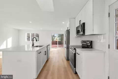 Entry Way - 12016 Montague Dr, Laurel, MD 20708 photo 16 of 17