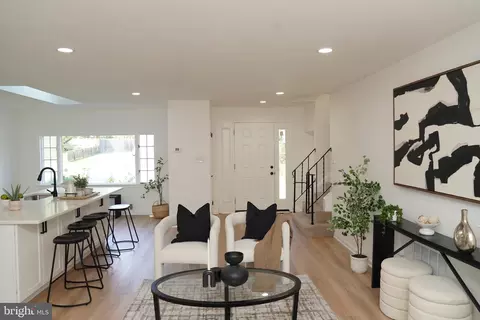 Entry Way - 12016 Montague Dr, Laurel, MD 20708 photo 6 of 17