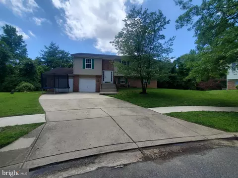 5502 Linwood Ct, Lanham, MD 20706