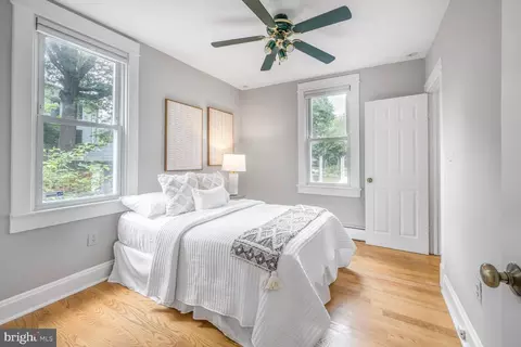 Bedroom - 3824 31st St, Mount Rainier, MD 20712 photo 1 of 2