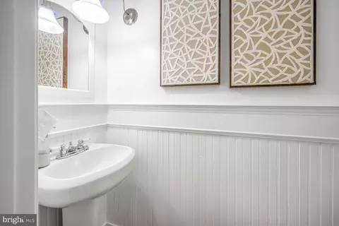 Bath - 3824 31st St, Mount Rainier, MD 20712 photo 1 of 2