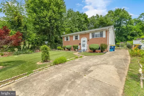 8000 Dellwood Ave, Glenarden, MD 20706