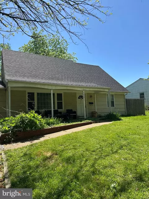 2803 Barberry Ln, Bowie, MD 20715