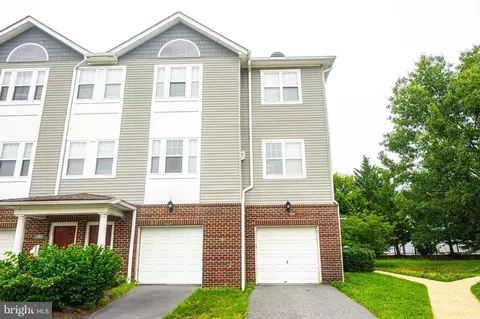 3128 Irma Ct, Suitland, MD 20746