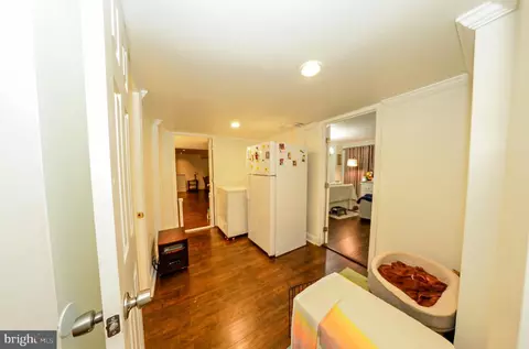 Entry Way - 5702 Justina Dr, Lanham, MD 20706 photo 5 of 12