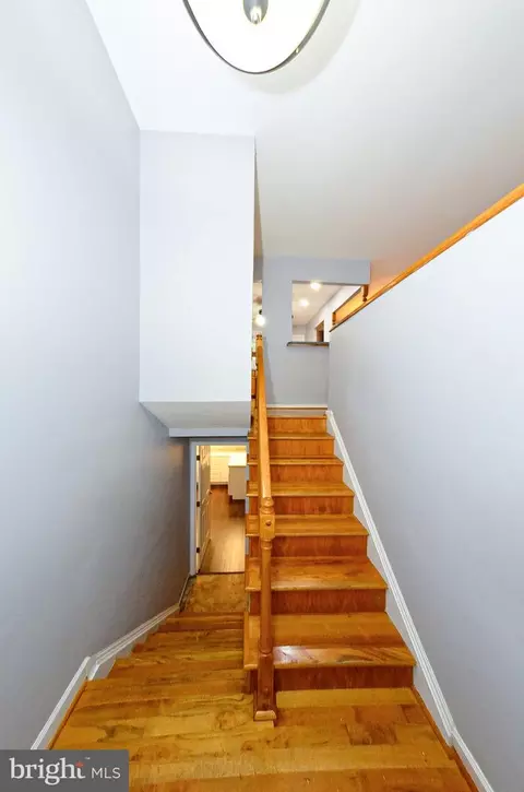 Entry Way - 5702 Justina Dr, Lanham, MD 20706 photo 2 of 12
