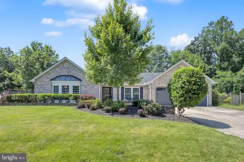 7319 Westwind Dr, Bowie, MD 20715