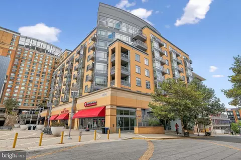 6506 America Blvd #305, Hyattsville, MD 20782