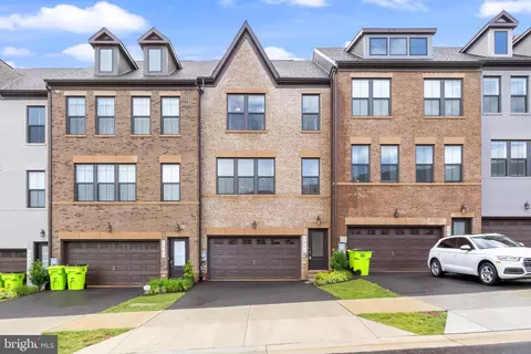 3581 Stella Blue Dr, Hyattsville, MD 20782