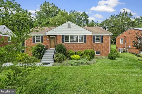 4502 Hargrove Rd, Temple Hills, MD 20748