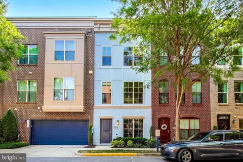 5741 45th Ave, Hyattsville, MD 20781