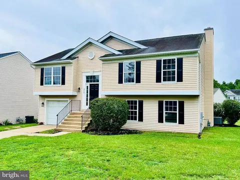 8407 Lenaskin Ln, District Heights, MD 20747
