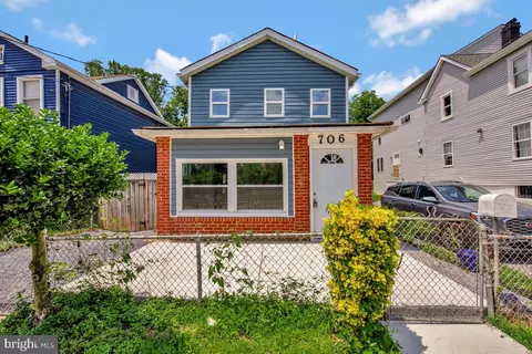 706 59th Ave, Capitol Heights, MD 20743