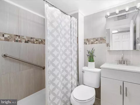 Bath - 11900 Orvis Way, Laurel, MD 20708 photo 4 of 4