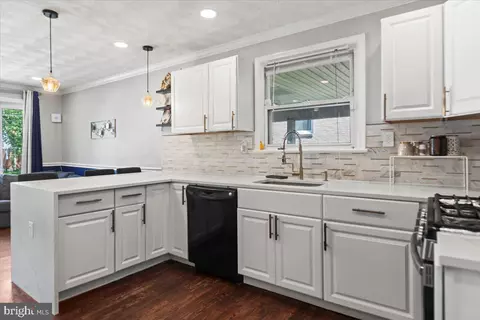 117 Pepper Mill Dr, Capitol Heights, MD 20743 photo 5