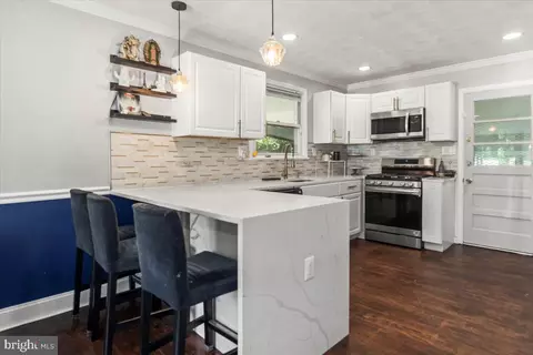 117 Pepper Mill Dr, Capitol Heights, MD 20743 photo 4