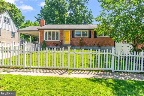 117 Pepper Mill Dr, Capitol Heights, MD 20743 photo 2