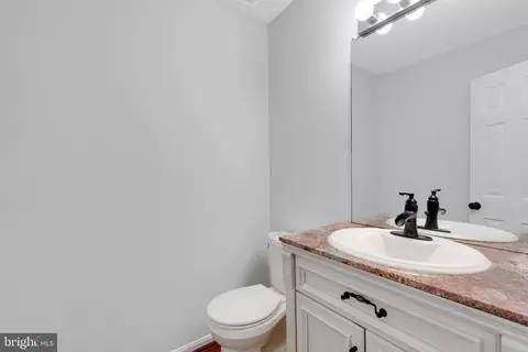 Bath - 9802 Fox Run Dr, Clinton, MD 20735 photo 1 of 2