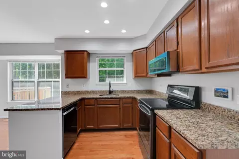Kitchen - 9802 Fox Run Dr, Clinton, MD 20735 photo 1 of 1
