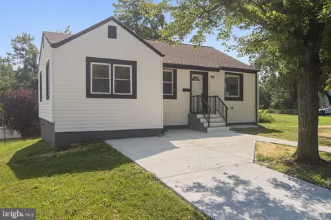 1307 Oates St, Capitol Heights, MD 20743