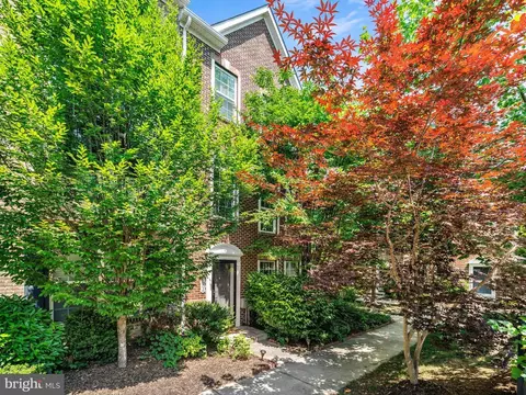 9606 Westerdale Dr, Marlboro, MD 20774