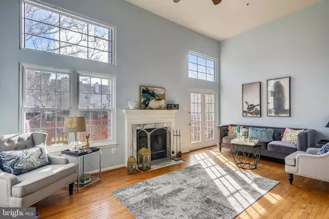 7833 Somerset Ct, Greenbelt, MD 20770