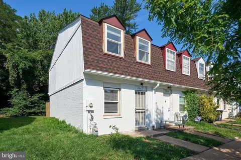 1842 Dutch Vlg #R-264, Landover, MD 20785
