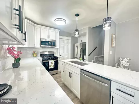 Kitchen - 3109 Bunker Hill Rd, Mount Rainier, MD 20712 photo 3 of 3