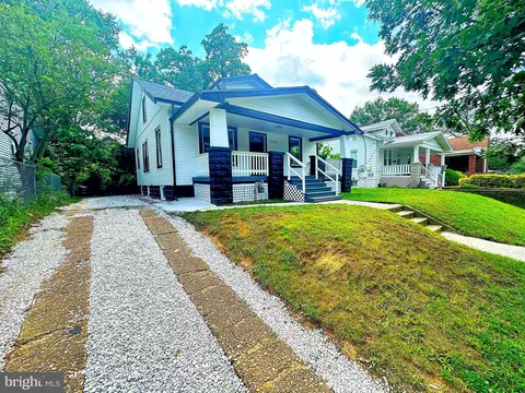 Exterior - 3109 Bunker Hill Rd, Mount Rainier, MD 20712 photo 1 of 5