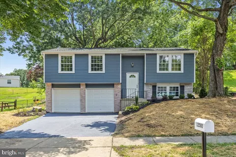 12501 Windbrook Dr, Clinton, MD 20735