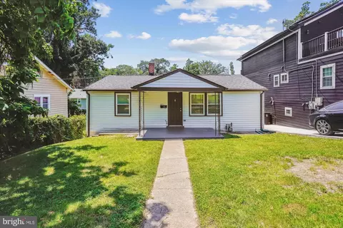 4211 Torque St, Capitol Heights, MD 20743