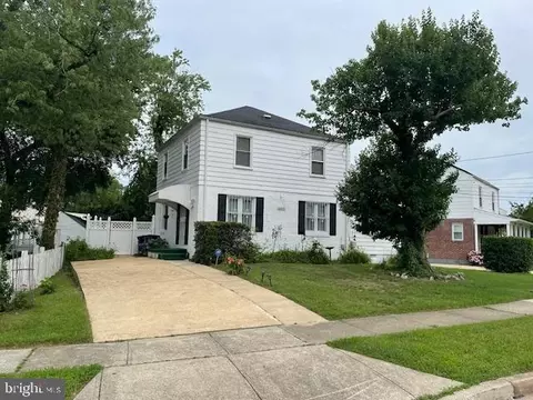 6813 10th Ave, Takoma Park, MD 20912