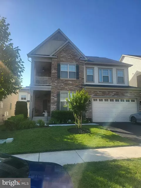 2511 Sir Michael Pl, Lanham, MD 20706