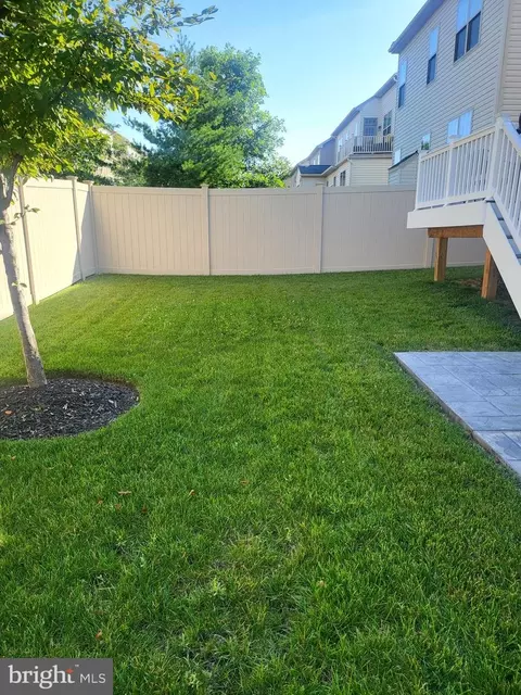 2511 Sir Michael Pl, Lanham, MD 20706 photo 4