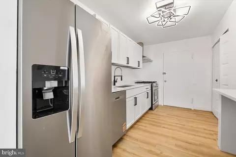 6100 Westchester Park Dr #1114, College Park, MD 20740