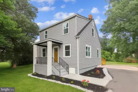 3310 Flowers Rd, Marlboro, MD 20774