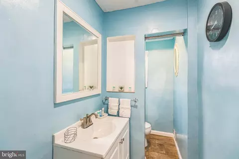 8305 Navahoe Dr, Silver Spring, MD 20903 photo 13