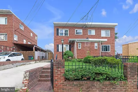 8305 Navahoe Dr, Silver Spring, MD 20903