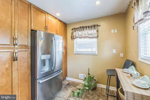 8305 Navahoe Dr, Silver Spring, MD 20903 photo 12
