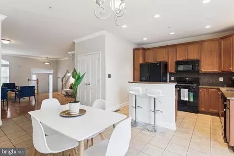 511 Tailgate Ter, Landover, MD 20785 photo 10