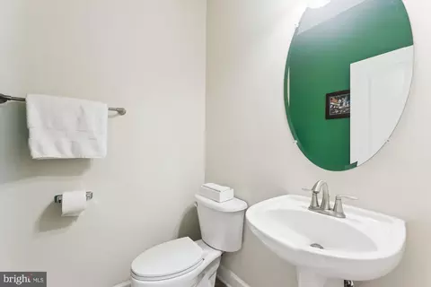 511 Tailgate Ter, Landover, MD 20785 photo 14