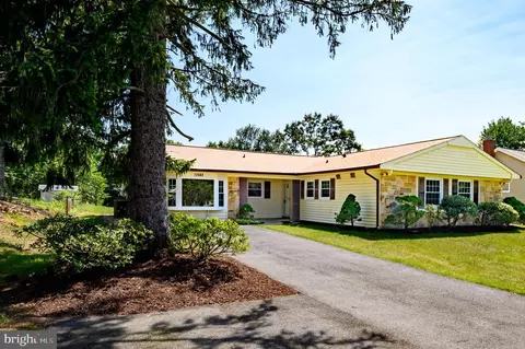 12303 Manvel Ln, Bowie, MD 20715