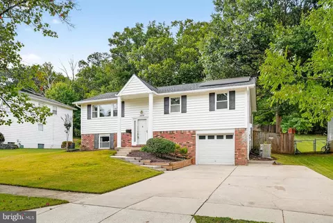 8408 Snowden Loop, Laurel, MD 20708 photo 2