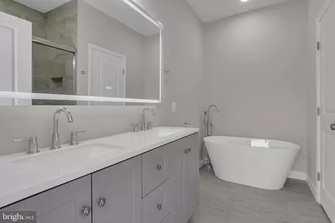 9912 Ridge St, Lanham, MD 20706 photo 34