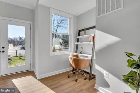 9912 Ridge St, Lanham, MD 20706 photo 9